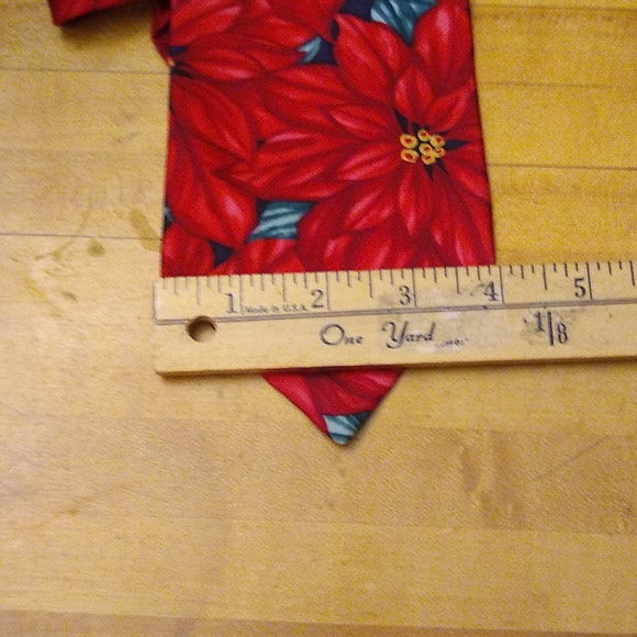Holiday/Christmas Tie - Picture 6 of 6